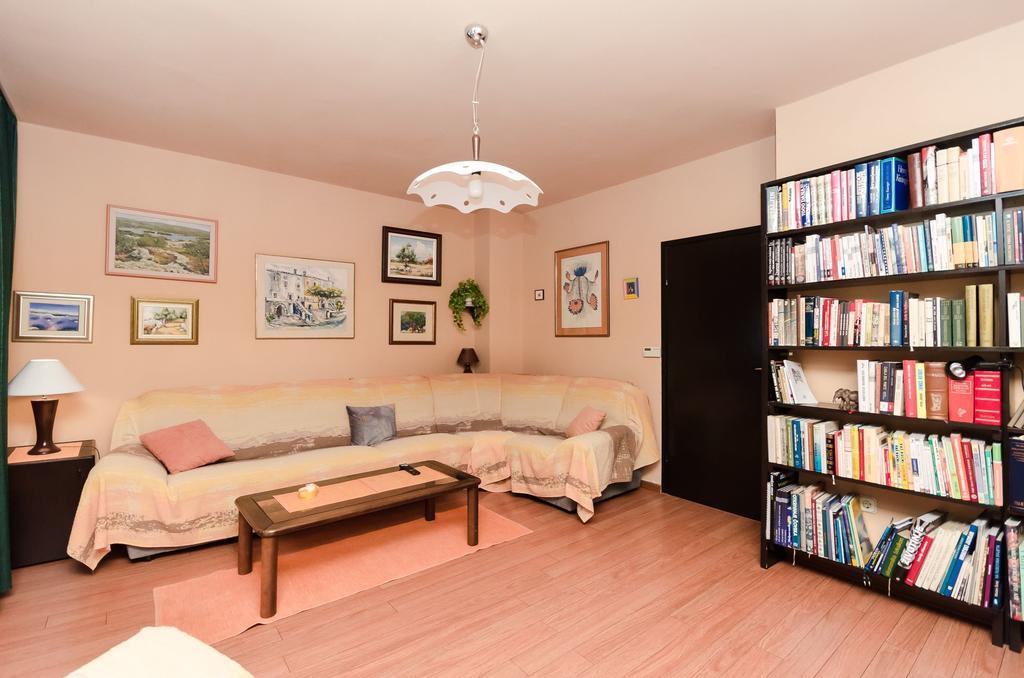 Apartment Bozena Punat Extérieur photo